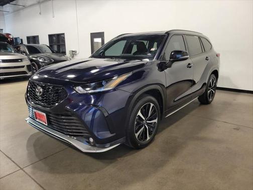 2022 Toyota Highlander XSE