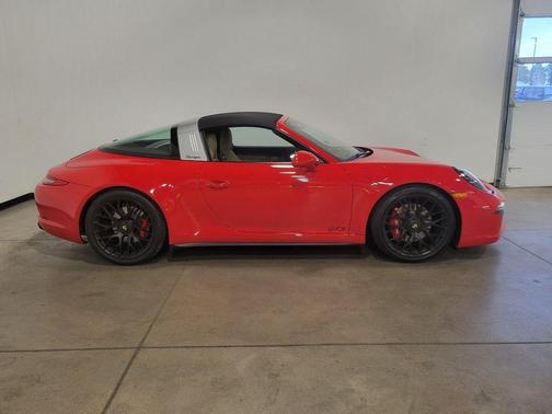 2016 Porsche 911 Targa 4 GTS