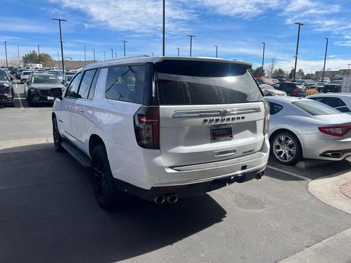 2023 Chevrolet Suburban Premier