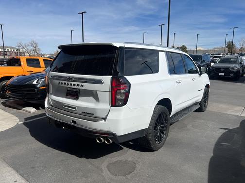2023 Chevrolet Suburban Premier