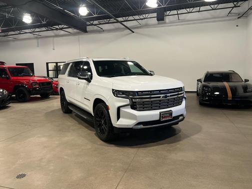 2023 Chevrolet Suburban Premier