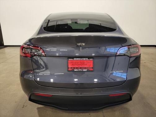2022 Tesla Model Y Long Range Dual Motor All-Wheel Drive