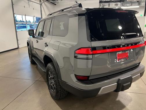 2025 Lexus GX 550 Premium