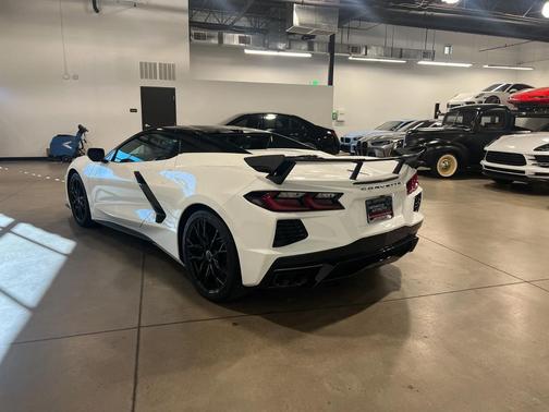 2025 Chevrolet Corvette Stingray w/3LT