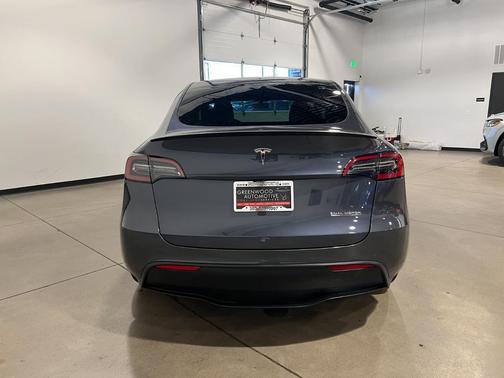 2022 Tesla Model Y Performance Dual Motor All-Wheel Drive