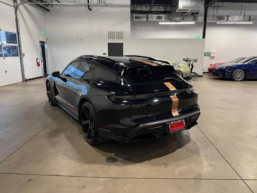 2023 Porsche Taycan Turbo S