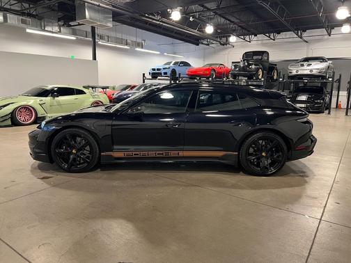 2023 Porsche Taycan Turbo S