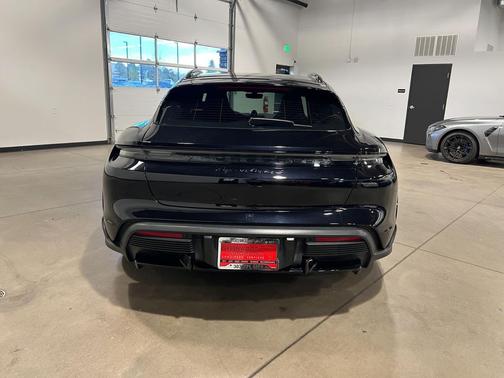 2023 Porsche Taycan Turbo S