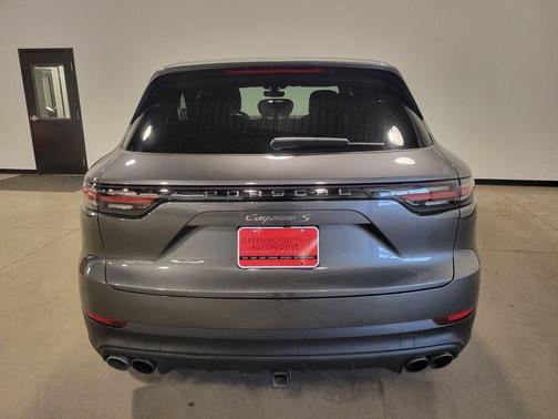 2021 Porsche Cayenne S