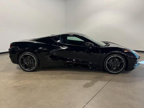 2025 Chevrolet Corvette Stingray w/1LT