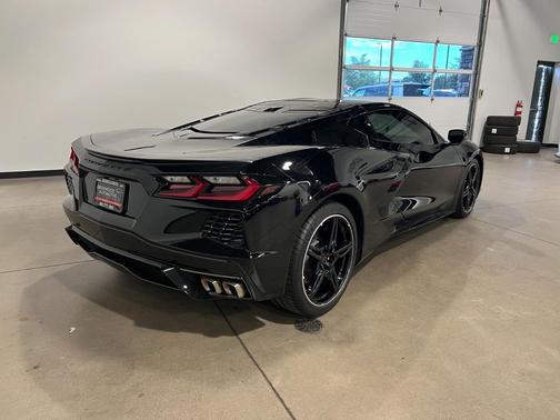 2025 Chevrolet Corvette Stingray w/1LT
