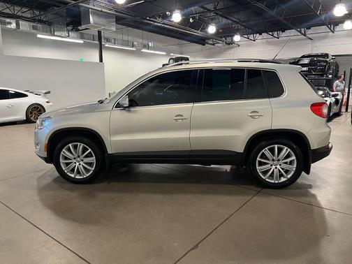 2011 Volkswagen Tiguan SEL