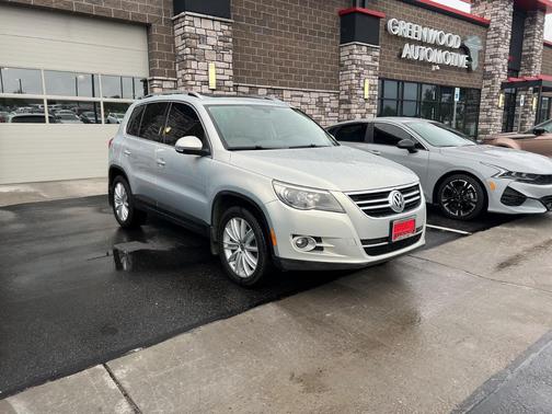 2011 Volkswagen Tiguan SEL