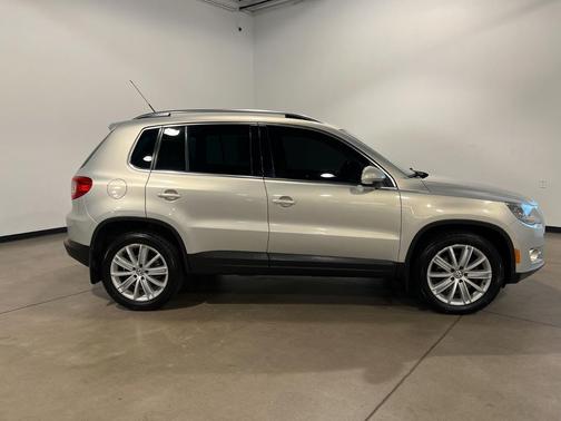 2011 Volkswagen Tiguan SEL