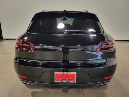 2018 Porsche Macan Turbo