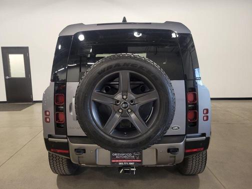 2022 Land Rover Defender 90 X-Dynamic SE