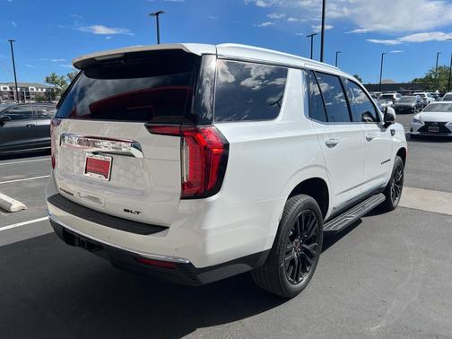 2024 GMC Yukon SLT