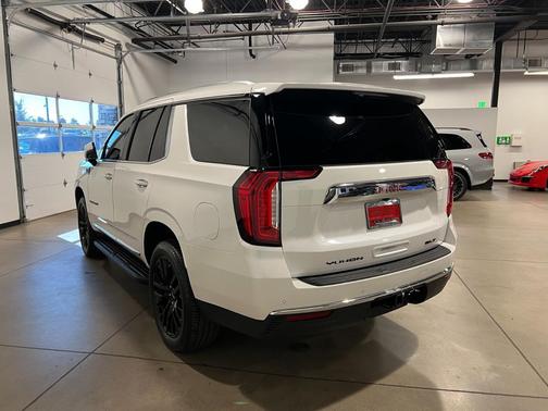 2024 GMC Yukon SLT