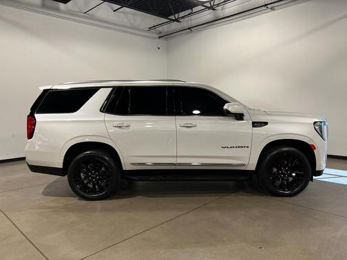 2024 GMC Yukon SLT