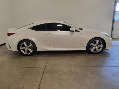 2016 Lexus RC 200t 200t