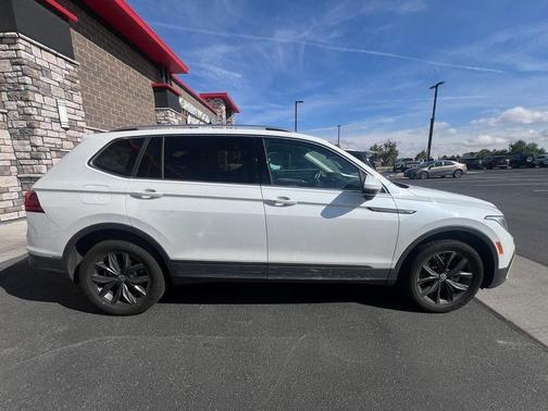 2023 Volkswagen Tiguan 2.0T SE 4MOTION