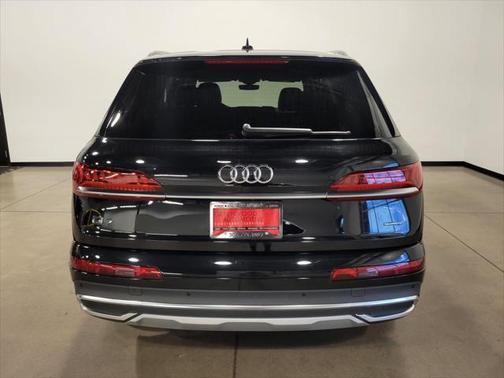 2022 Audi Q7 55 Premium Plus
