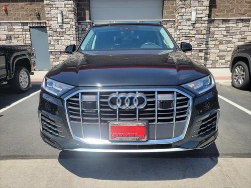2022 Audi Q7 55 Premium Plus
