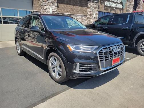 2022 Audi Q7 55 Premium Plus