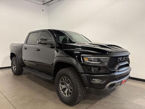 Diamond Black Crystal Pearlcoat 2024 RAM 1500 TRX