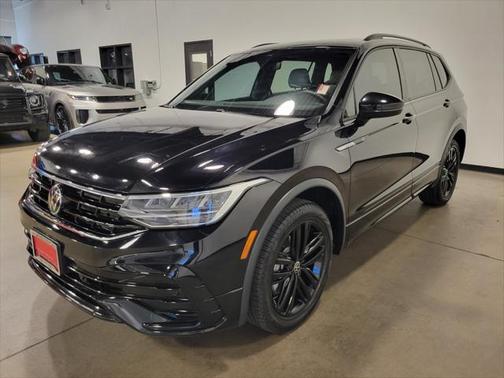 2022 Volkswagen Tiguan 2.0T SE R-Line Black 4MOTION