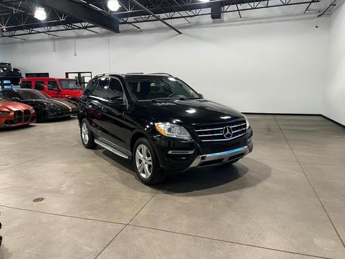 Black 2013 Mercedes-Benz M-Class 4MATIC