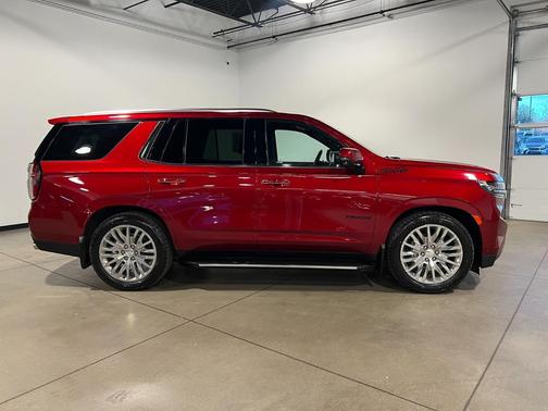 2023 Chevrolet Tahoe 4WD High Country