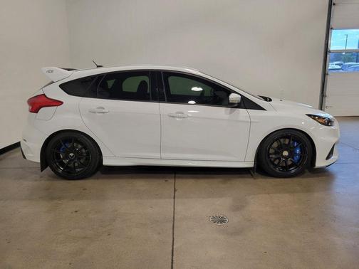 2017 Ford Focus RS Base