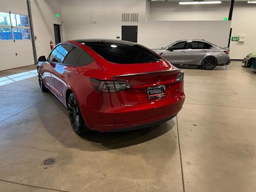 MAROON 2022 Tesla Model 3 Performance