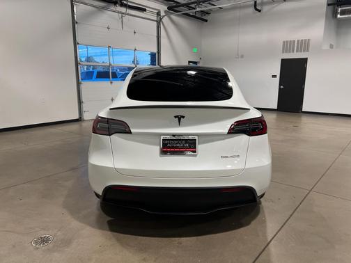 2025 Tesla Model Y Performance Dual Motor All-Wheel Drive