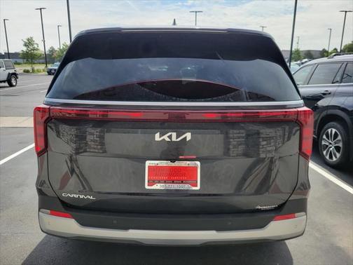 2025 Kia Carnival LXS