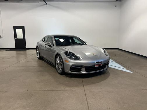 2020 Porsche Panamera 4S