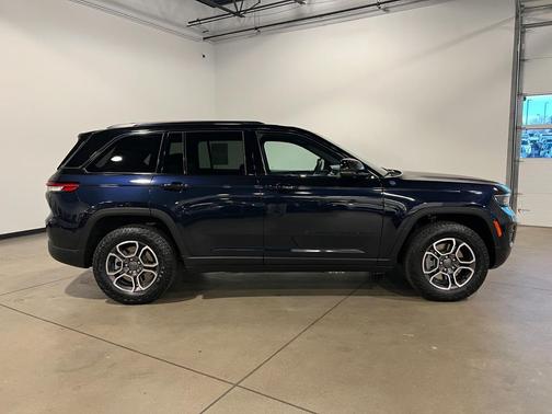 2024 Jeep Grand Cherokee 4xe Trailhawk