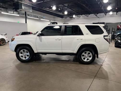 2023 Toyota 4Runner SR5