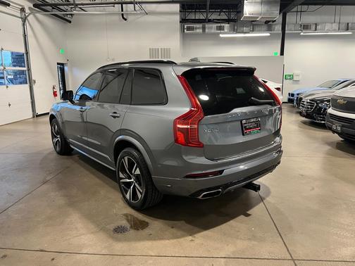 2020 Volvo XC90 Hybrid T8 R-Design 7 Passenger
