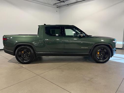 2022 Rivian R1T Adventure