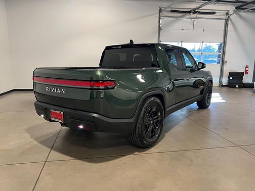 2022 Rivian R1T Adventure