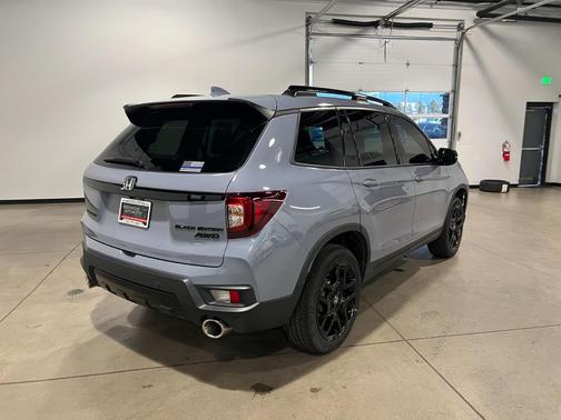 2025 Honda Passport AWD Black