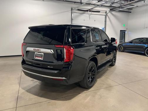 Onyx Black 2022 GMC Yukon SLT