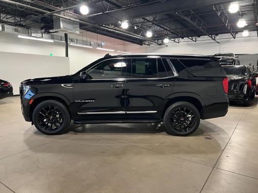 Onyx Black 2022 GMC Yukon SLT