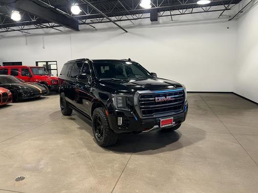 Onyx Black 2022 GMC Yukon SLT