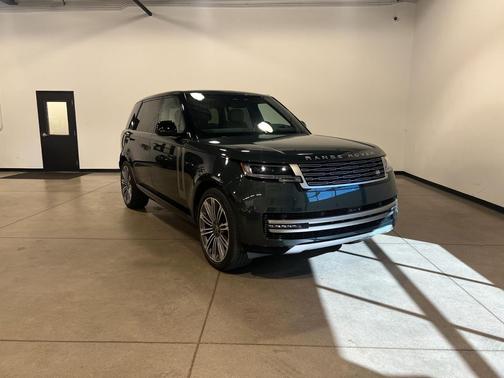 2024 Land Rover Range Rover P530 SE