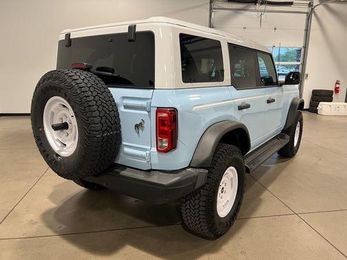 2025 Ford Bronco Heritage Edition