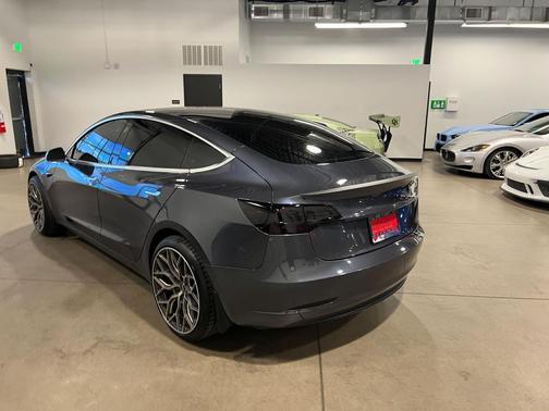 2020 Tesla Model 3 Standard Range
