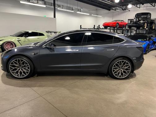 2020 Tesla Model 3 Standard Range